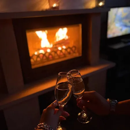 студио в мария антоанета بانسكو